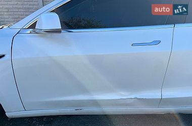 Седан Tesla Model 3 2018 в Полтаві фото 14 Седан Tesla Model 3 2018 в Полтаві