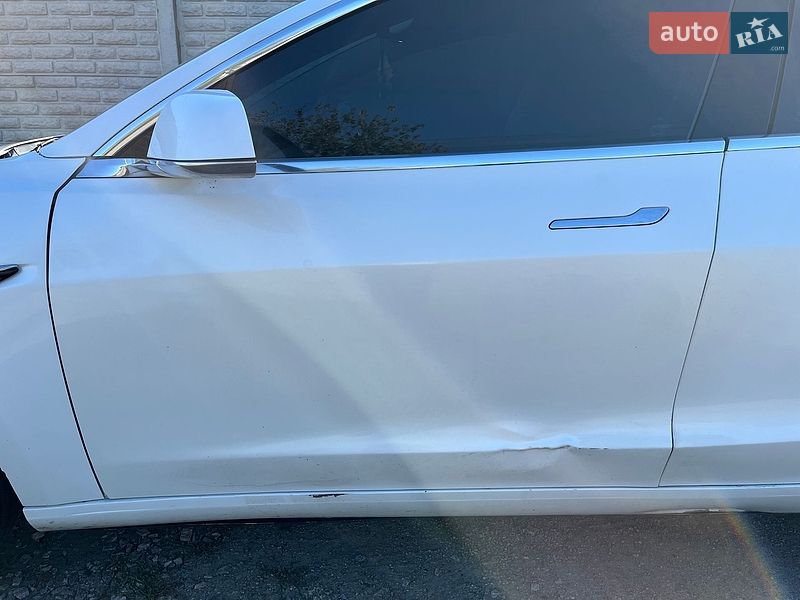 Седан Tesla Model 3 2018 в Полтаві фото 14 Седан Tesla Model 3 2018 в Полтаві