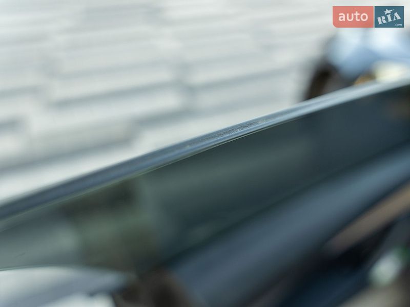 Седан Tesla Model 3 2021 в Львове