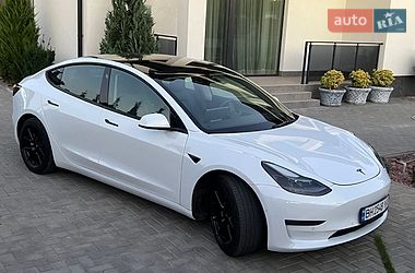 Седан Tesla Model 3 2021 в Одессе