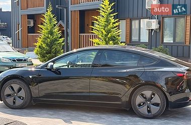 Седан Tesla Model 3 2018 в Ужгороде