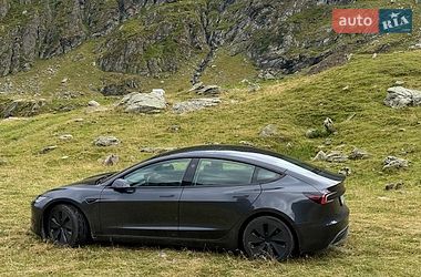 Седан Tesla Model 3 2025 в Одесі
