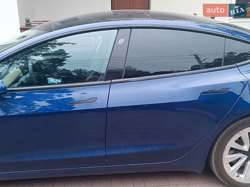 Tesla Model 3 2022