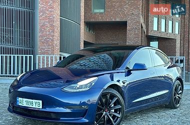 Седан Tesla Model 3 2019 в Днепре
