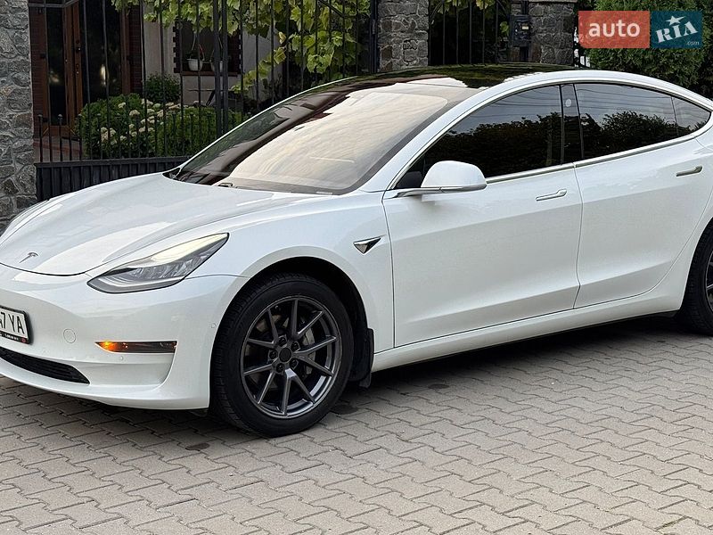 Седан Tesla Model 3 2019 в Хмельницькому