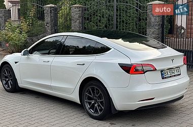 Седан Tesla Model 3 2019 в Хмельницькому