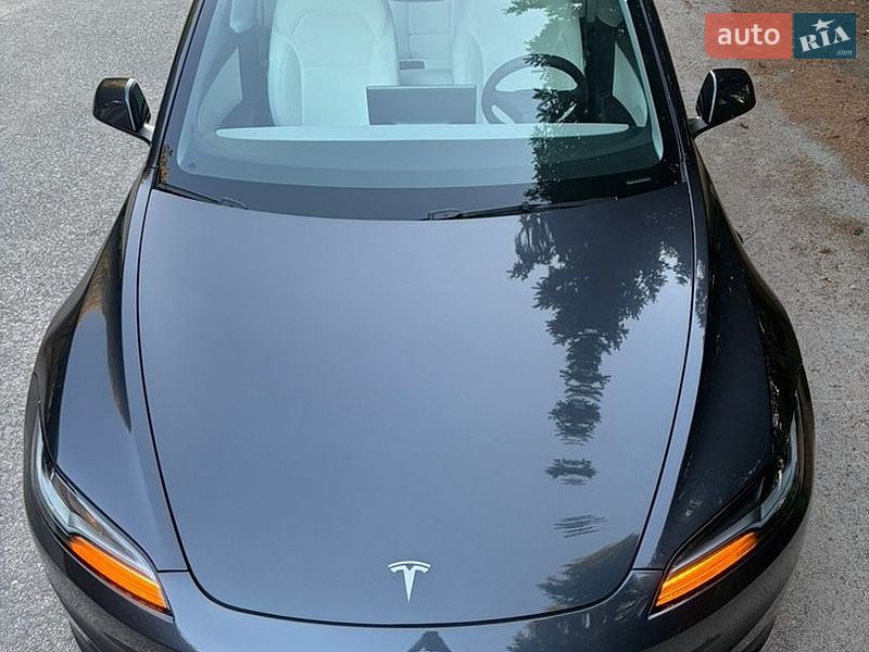 Седан Tesla Model 3 2025 в Києві