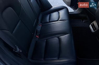 Седан Tesla Model 3 2018 в Ровно
