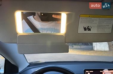 Седан Tesla Model 3 2018 в Ровно