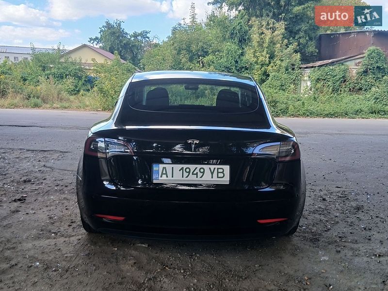 Седан Tesla Model 3 2020 в Киеве