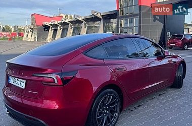 Седан Tesla Model 3 2024 в Киеве