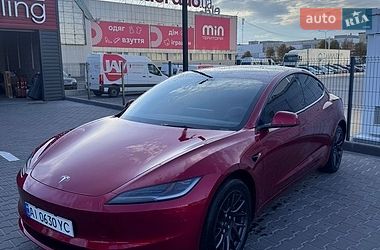 Седан Tesla Model 3 2024 в Киеве