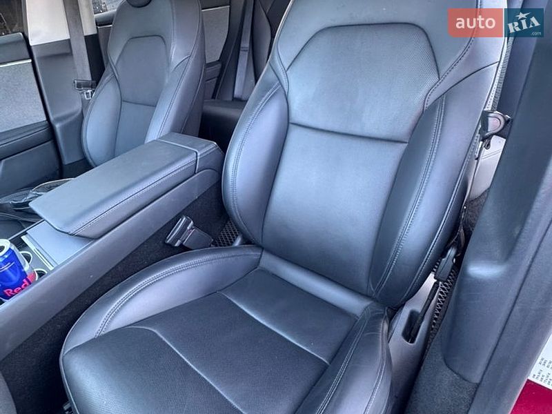 Седан Tesla Model 3 2024 в Києві