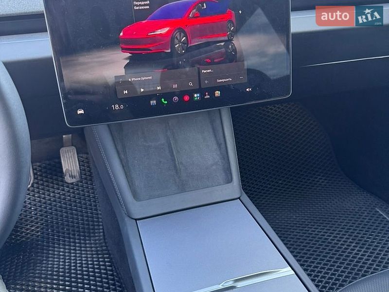 Седан Tesla Model 3 2024 в Киеве