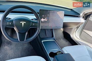 Седан Tesla Model 3 2021 в Покрові