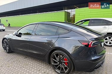 Седан Tesla Model 3 2024 в Києві