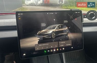 Седан Tesla Model 3 2024 в Рівному