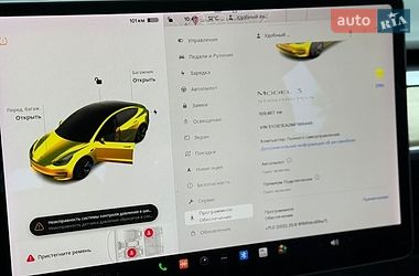 Седан Tesla Model 3 2021 в Львові