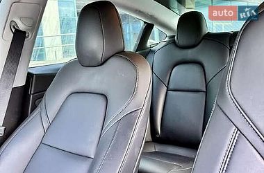 Седан Tesla Model 3 2019 в Львові фото 18 Седан Tesla Model 3 2019 в Львові