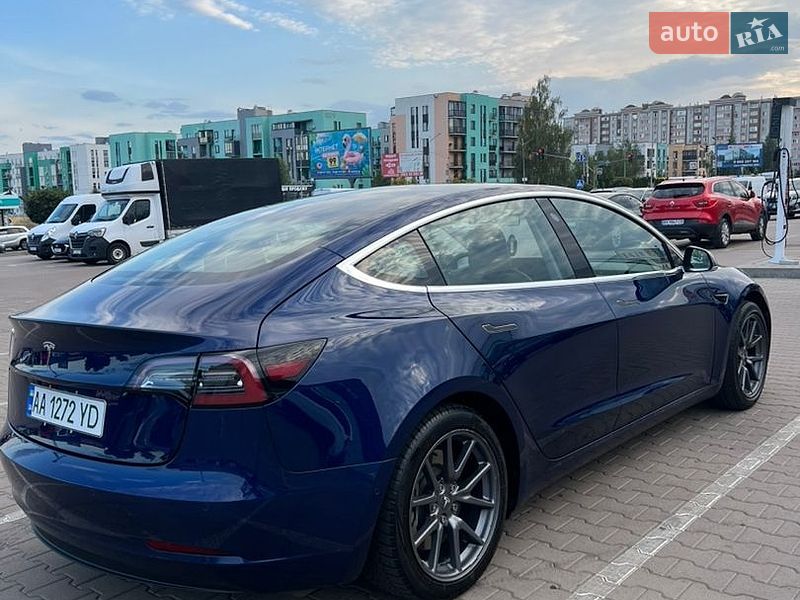 Седан Tesla Model 3 2018 в Софиевской Борщаговке