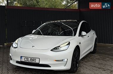 Седан Tesla Model 3 2018 в Ирпене