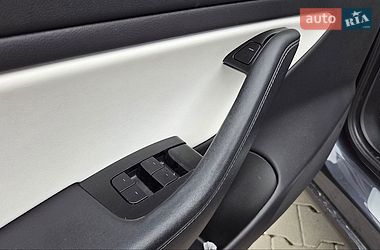 Седан Tesla Model 3 2019 в Хмельницком