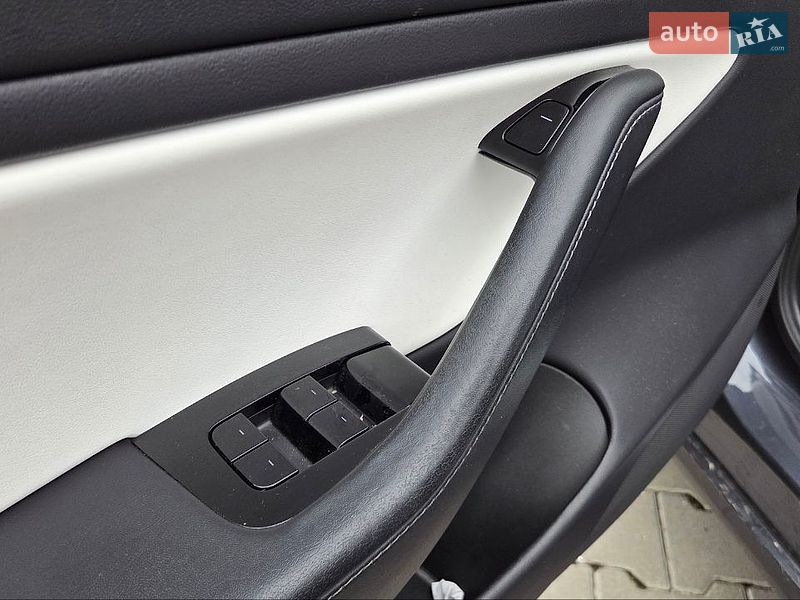 Седан Tesla Model 3 2019 в Хмельницком