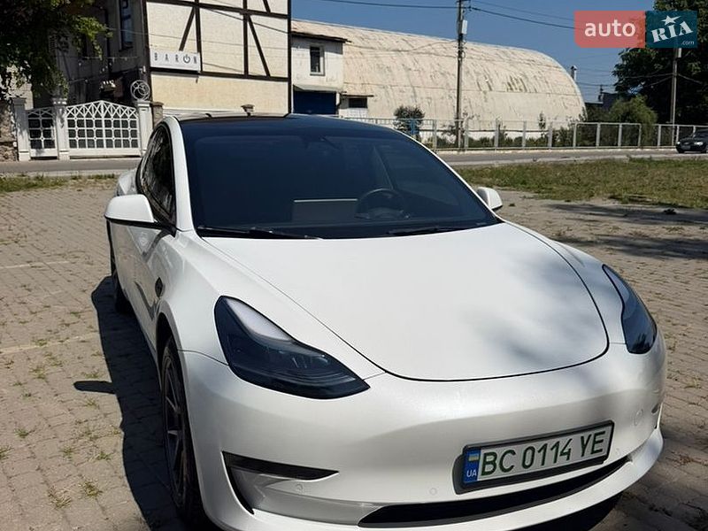 Седан Tesla Model 3 2021 в Черновцах фото 3 Седан Tesla Model 3 2021 в Черновцах