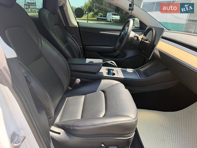 Седан Tesla Model 3 2021 в Черновцах фото 16 Седан Tesla Model 3 2021 в Черновцах
