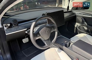 Седан Tesla Model 3 2023 в Дніпрі