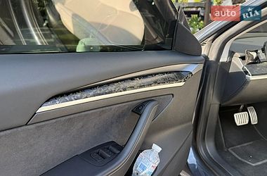 Седан Tesla Model 3 2023 в Дніпрі
