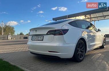 Седан Tesla Model 3 2021 в Києві