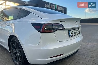 Седан Tesla Model 3 2021 в Києві