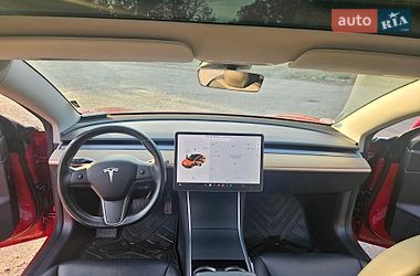Седан Tesla Model 3 2019 в Харкові