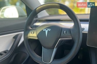 Седан Tesla Model 3 2021 в Києві
