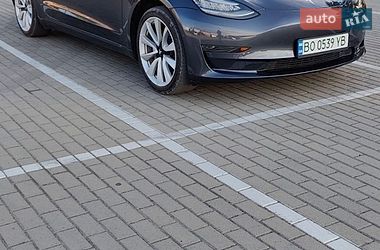 Седан Tesla Model 3 2019 в Тернополе