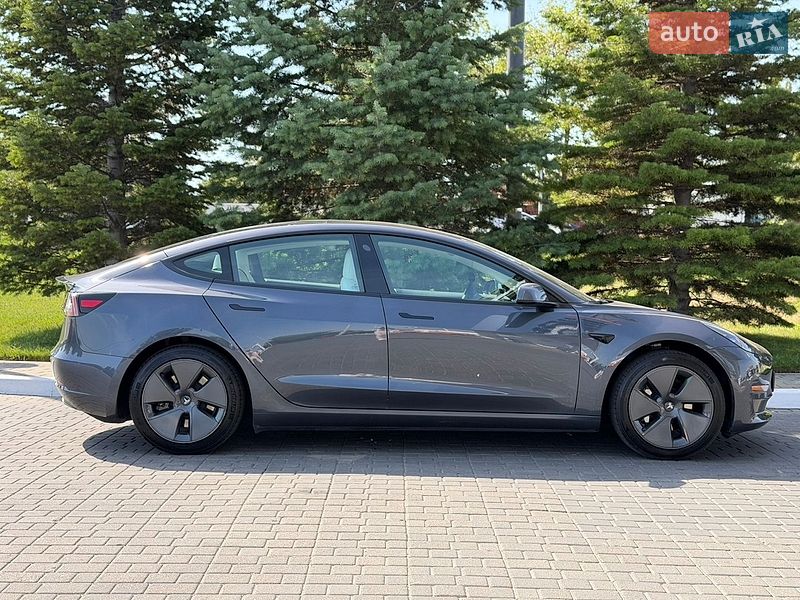 Седан Tesla Model 3 2021 в Одесі