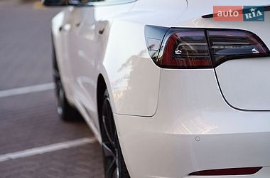 Седан Tesla Model 3 2020 в Софиевской Борщаговке