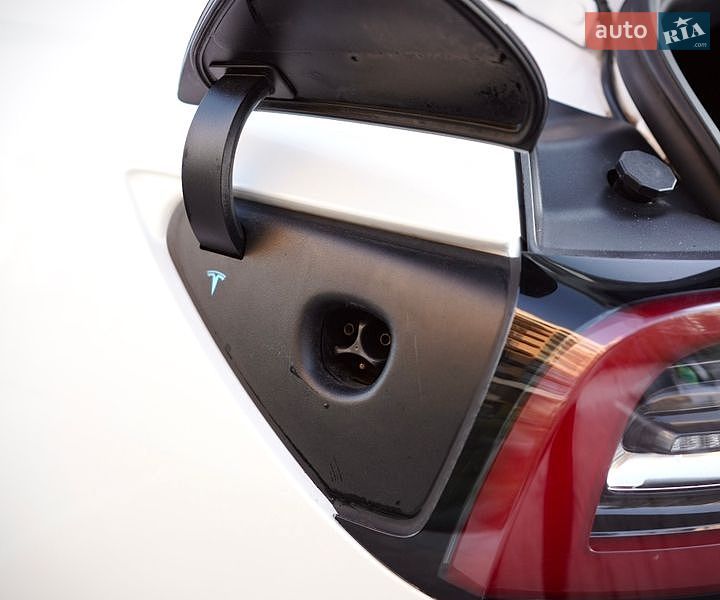 Седан Tesla Model 3 2020 в Софиевской Борщаговке