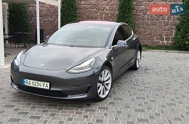 Седан Tesla Model 3 2018 в Кропивницькому