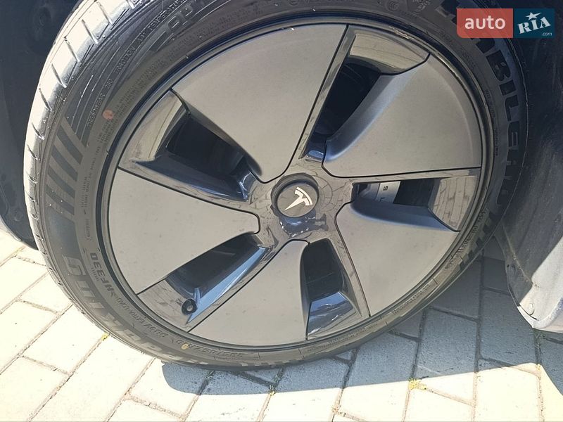 Седан Tesla Model 3 2022 в Луцке фото 25 Седан Tesla Model 3 2022 в Луцке