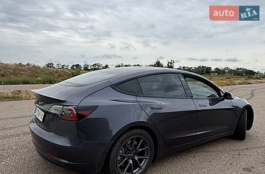 Седан Tesla Model 3 2021 в Одессе