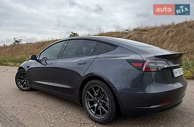 Седан Tesla Model 3 2021 в Одессе