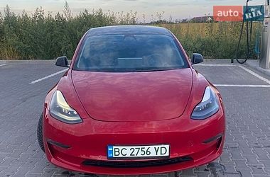 Седан Tesla Model 3 2022 в Киеве