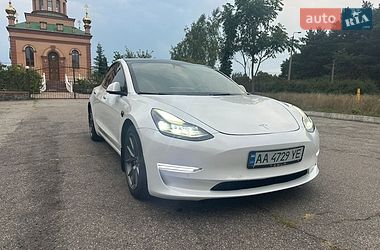 Седан Tesla Model 3 2021 в Кропивницком