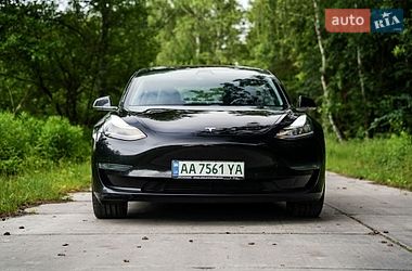 tesla model-3 2019 в Киев от профессионального продавца Павло