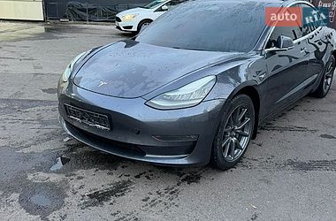 Седан Tesla Model 3 2018 в Киеве