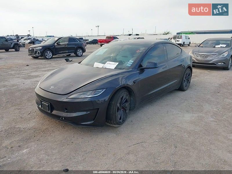 Седан Tesla Model 3 2024 в Львове