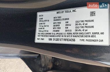 Седан Tesla Model 3 2024 в Львове