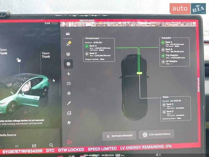 Седан Tesla Model 3 2024 в Львове